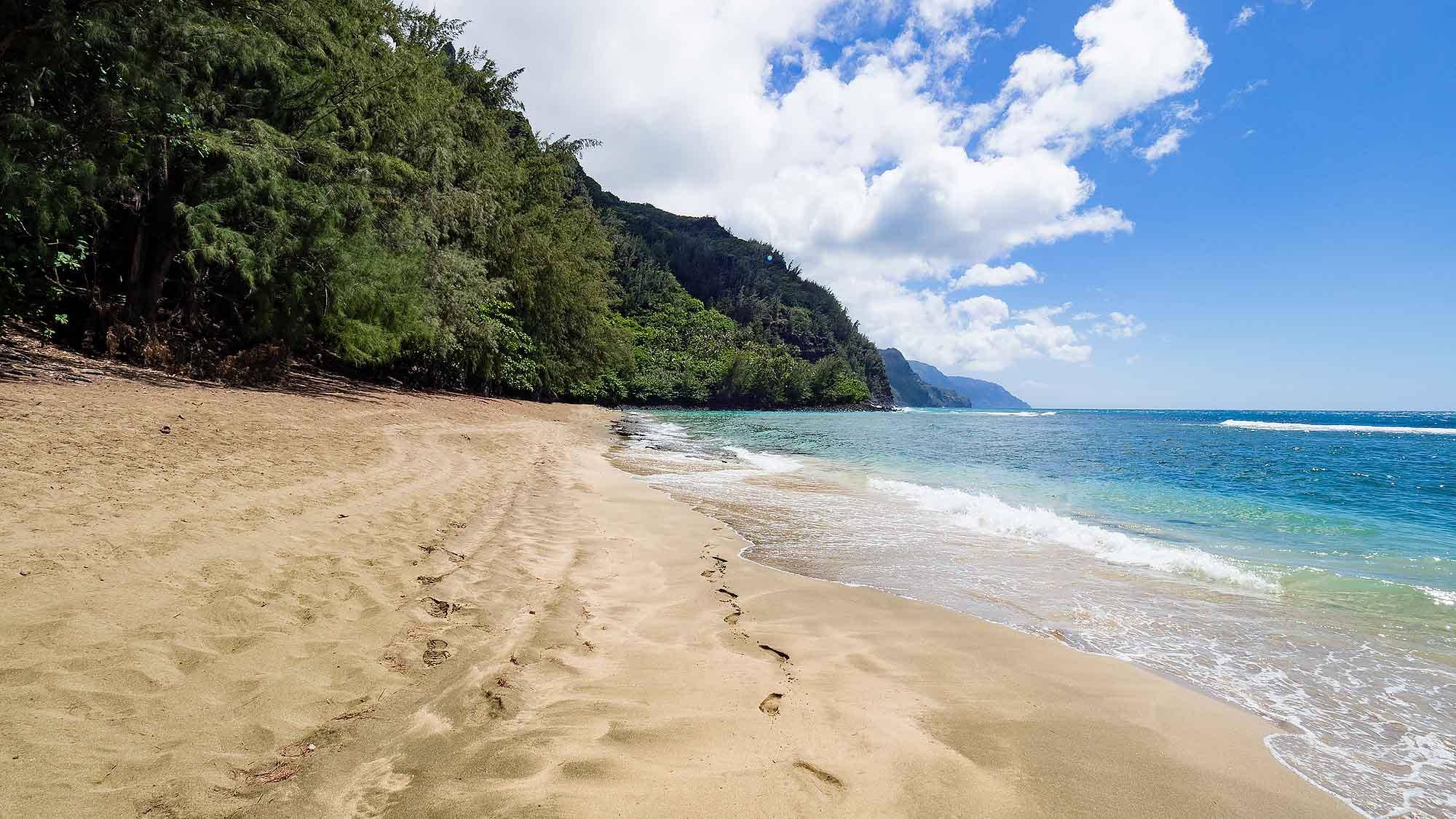 Kee Beach Is A Kauai Favorite - Kauai Vacation Rentals